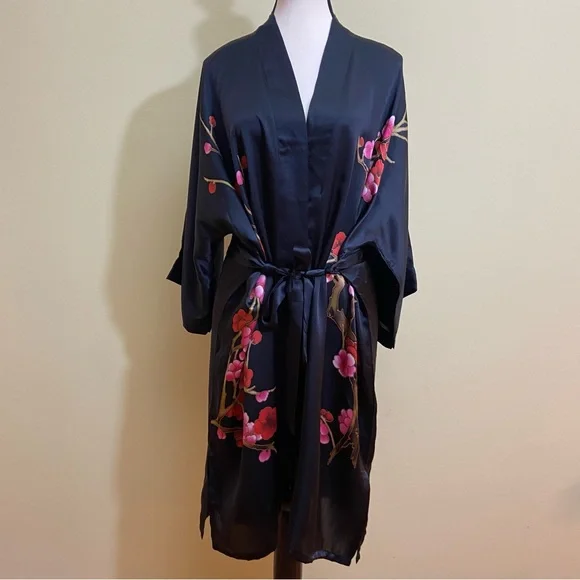 Old Shanghai Cherry Blossom Black Silk Kimono Floral Robe O/S - Picture 1 of 13